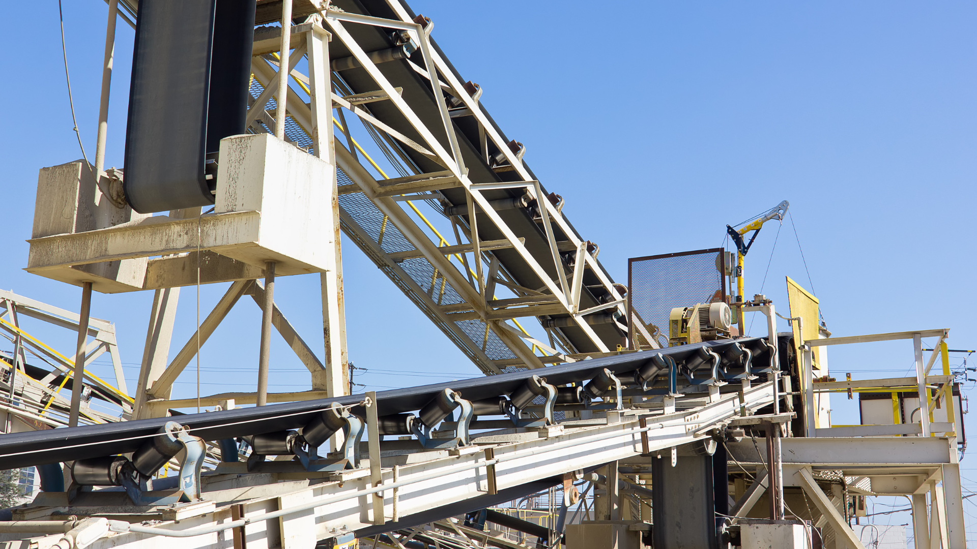 BELT CONVEYOR